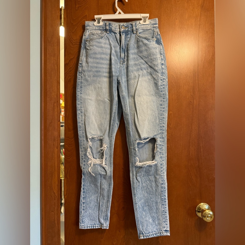 American Eagle Distressed Light Blue Mom Jeans